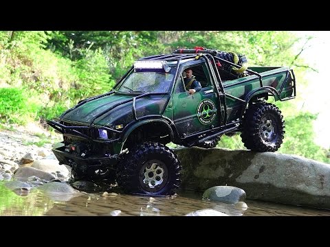 RC ADVENTURES -  Toyota Hilux 4x4 winches up Rooted Bank - Hill Climb - UCxcjVHL-2o3D6Q9esu05a1Q