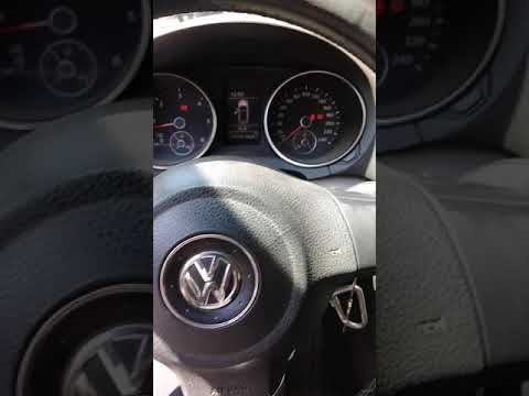 How to Reset the Tyre Warning Light in the Volkswagen Golf?