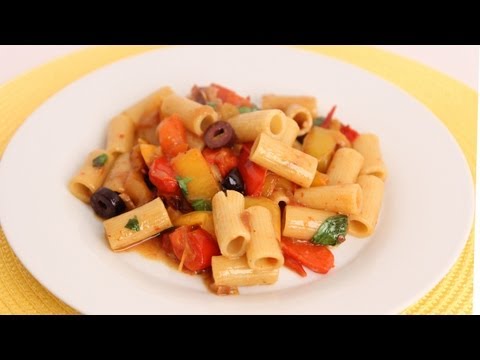 Rigatoni Peperonata Recipe - Laura Vitale - Laura in the Kitchen Episode 561 - UCNbngWUqL2eqRw12yAwcICg