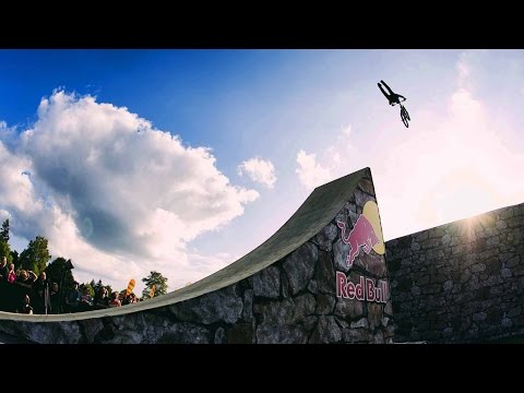 Martin Söderström's Recovery from a Slopestyle MTB Crash - Part 1 - UCblfuW_4rakIf2h6aqANefA