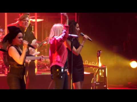 Sarah Connor - French Kissing LIVE Berlin 01.03. 2016 (Muttersprache Tour)
