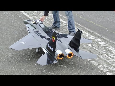 FORCED LANDING ON TARMAC - LARGE SCALE RC F-15 EAGLE  - WOODBRIDGE - 2015 - UCMQ5IpqQ9PoRKKJI2HkUxEw