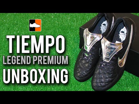 Francesco Totti's Nike Tiempo Legend V Premium Unboxing - UCs7sNio5rN3RvWuvKvc4Xtg