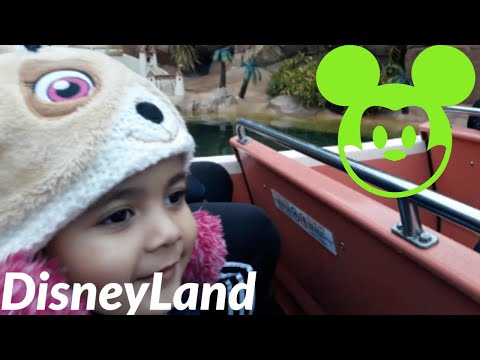 Disneyland Paris Christmas Special | Never Seen Before Footage | Lost Tape - UCeaG5HcexylrNi9v9FxE47g