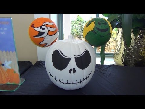 Halloween Pumpkin Displays at Disney's Port Orleans Riverside & French Quarter - w/ Wall-E; Tangled - UCe-gHr2O_LP7t0YJYHZQZlg