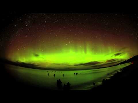 Northern Lights Over Lake Michigan | Time-Lapse Video - UCVTomc35agH1SM6kCKzwW_g