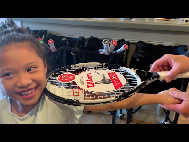 What Size Tennis Racket Should a 12 Year Old Use?