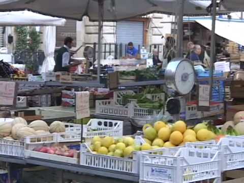 Rome, Campo dei Fiori.mov - UCvW8JzztV3k3W8tohjSNRlw