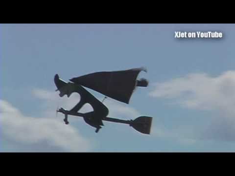 Things that shouldn't fly #5: A flying broomstick at the 2010 Kiwi ProBro - UCQ2sg7vS7JkxKwtZuFZzn-g
