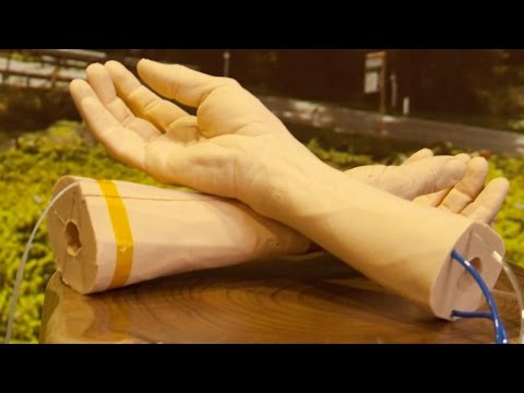 Tomorrow Daily - 122: Google growing human skin, Jennifer the skiing robot, NASA's SMAP, and more - UCOmcA3f_RrH6b9NmcNa4tdg