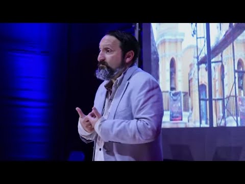 A la vuelta de la esquina | Gonzalo Torres | TEDxBarriosAltos - UCsT0YIqwnpJCM-mx7-gSA4Q