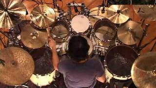 Mike Mangini - Drumhead Solo (birds eye)