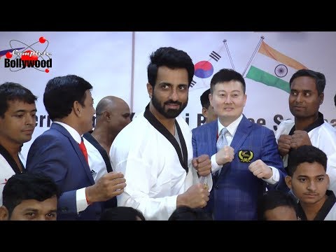 WATCH #Bollywood | SONU SOOD Receives HONORARY DOCTORATE Degree Of Taekwondo #India #Special