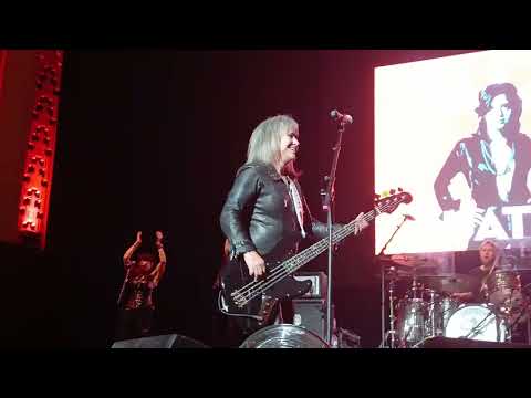 Suzi Quatro Can The Can live at Philharmonic Hall Liverpool 18th November 2024 full song with drums