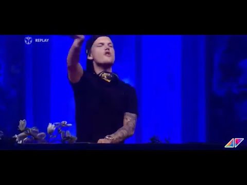 Avicii & David Guetta - Lovers On The  Sun (Live at Tomorrowland 2015 )