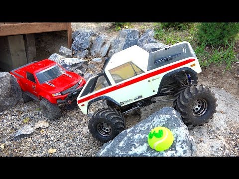 TWO TRUCKS Drive at a HUGE SCALE PARK - MOE meets a NEW FRIEND! | RC ADVENTURES - UCxcjVHL-2o3D6Q9esu05a1Q