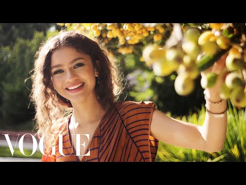 Video - Fashion Video Interview - 73 Questions With ZENDAYA | Vogue June Cover Star #Beauty Special