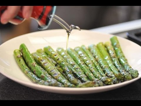 Espárragos a la parrilla - Recetas de verduras - Grilled Asparragus - UCvg_5WAbGznrT5qMZjaXFGA