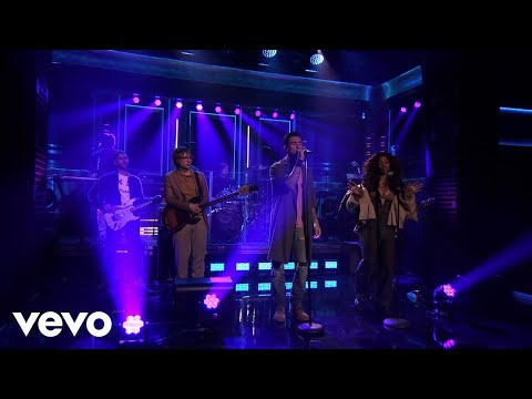 Maroon 5 - What Lovers Do ft. SZA (Live On The Tonight Show Starring Jimmy Fallon/2017)