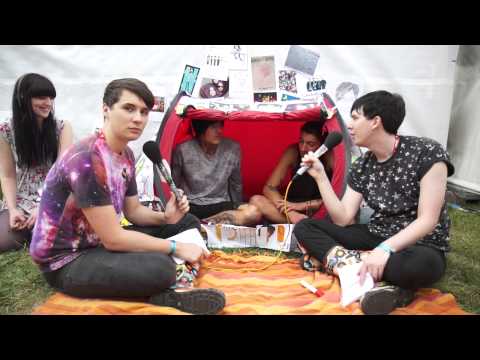 Bring Me The Horizon inTENTerview At Reading With Dan & Phil - UC-FQUIVQ-bZiefzBiQAa8Fw