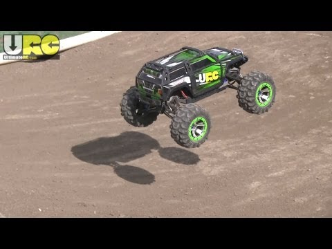 Traxxas Summit around the track, raw w/ no music - UCyhFTY6DlgJHCQCRFtHQIdw