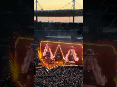Beyoncé Irreplaceable- Paris night 3 Cowboy Carter tour 22/06/2025