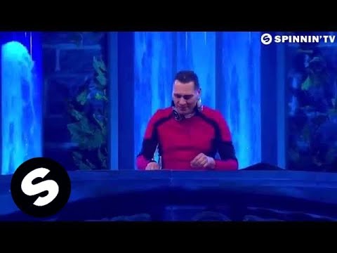 Tiësto & KSHMR feat. Vassy - Secrets (Don Diablo's VIP Mix) [Tiësto Live @ Tomorrowland 2015] - UCpDJl2EmP7Oh90Vylx0dZtA