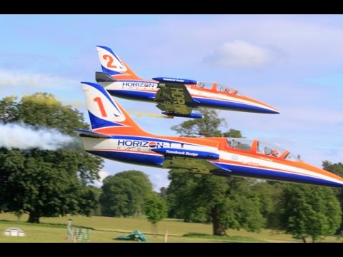 TWO GIANT RC TOMAHAWK L-39 - HORIZON HOBBY DUO GERMAN DISPLAY TEAM - WESTON PARK - 2015 - UCMQ5IpqQ9PoRKKJI2HkUxEw