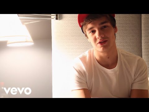 One Direction - Video Diary, Pt. 6 (VEVO LIFT) - UCbW18JZRgko_mOGm5er8Yzg