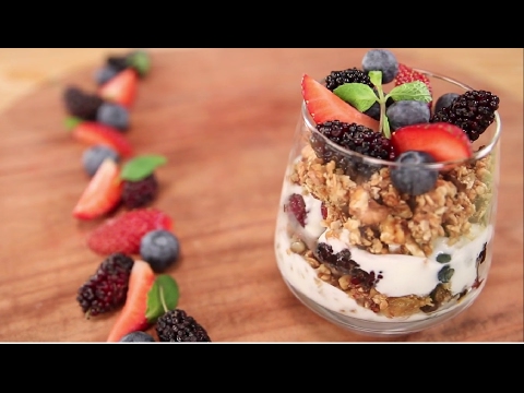 Granola Parfait | Sanjeev Kapoor Khazana - UCmoX4QULJ9MB00xW4coMiOw