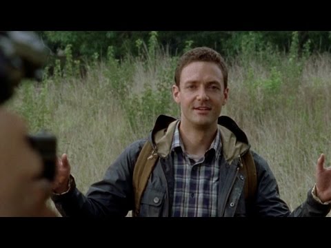 The Walking Dead - Ross Marquand Season 6 Interview - NYCC 2015 - UCKy1dAqELo0zrOtPkf0eTMw