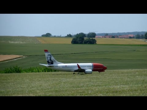 Royal Norwegian Boeing 737-800 RC Airliner Edvart Grieg fin - UCTLEcIaYJEbUEzQc3-ZvruQ