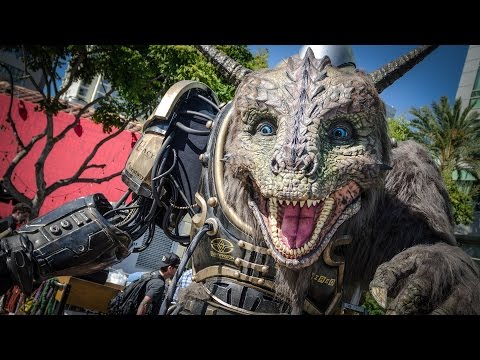 SDCC 2014: The Giant Creature Project - UCiDJtJKMICpb9B1qf7qjEOA