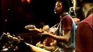 Stuff - Live At Montreux (1976) Boogie On Reggae Woman. (With Gadd solo)