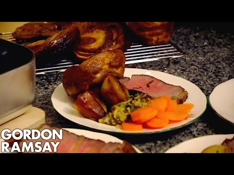 How To Make the Perfect Roast Beef Dinner - Gordon Ramsay - UCIEv3lZ_tNXHzL3ox-_uUGQ