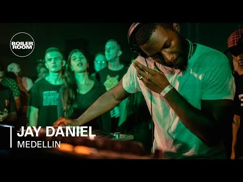 Jay Daniel | Boiler Room x Hostelworld: Selina Medellin - UCGBpxWJr9FNOcFYA5GkKrMg