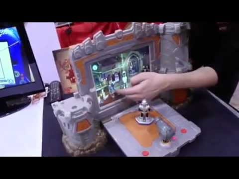 Fisher-Price Apptivity iPad Case, First Look | TechCrunch At CES 2013 - UCCjyq_K1Xwfg8Lndy7lKMpA