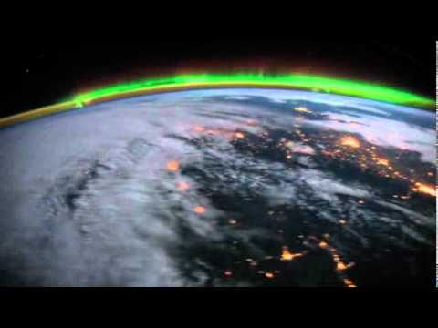 Over Earth: Aurora Night Pass Above America - UCVTomc35agH1SM6kCKzwW_g