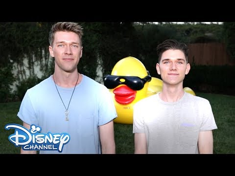 FriYAY with Collins and Devan Key! | Disney Channel - UCw7SNYrYei7F5ttQO3o-rpA