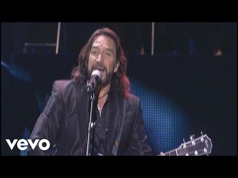 Marco Antonio Solís - O Me Voy O Te Vas (Live Version) - UCZgOYFYIM4a08bCnySE2-WQ