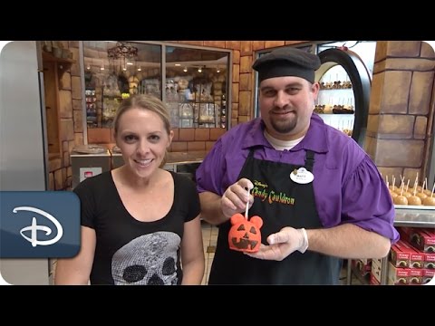 DIY Halloween: How-To Make a Mickey Pumpkin Candy Apple | Disney Parks - UC1xwwLwm6WSMbUn_Tp597hQ