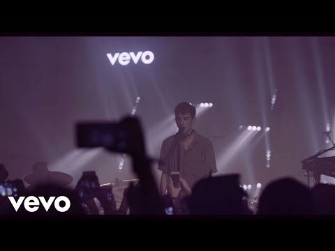 Troye Sivan - FOOLS (Vevo Presents) - UC2pmfLm7iq6Ov1UwYrWYkZA