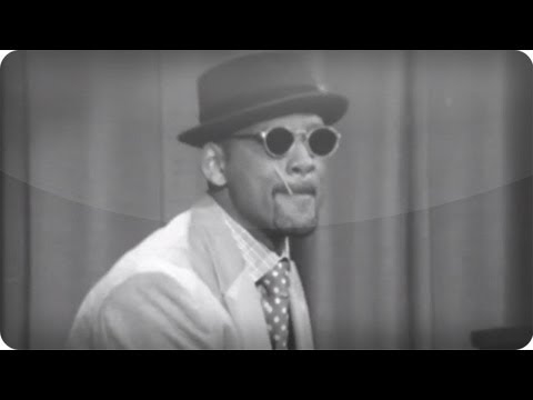 Will Smith and Jimmy Fallon's 1920s Radio Show (Late Night with Jimmy Fallon) - UC8-Th83bH_thdKZDJCrn88g