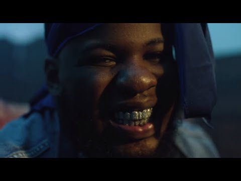 MAXO KREAM - "ROACHES" - UCHMzxyHAYm8gPnR0nce4APA
