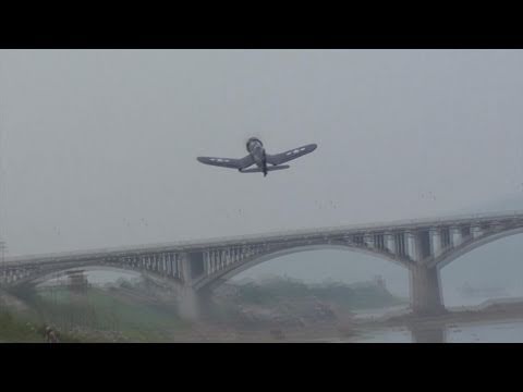 Lanyu F4U Corsair flight with 3S 3400mAh Lipo - UCsFctXdFnbeoKpLefdEloEQ