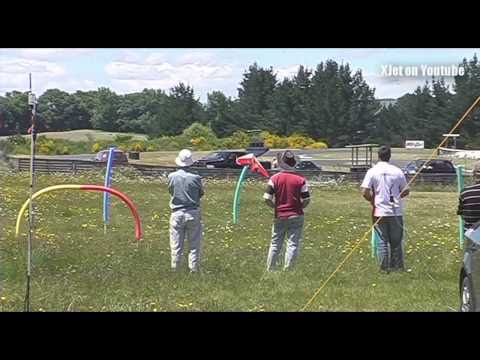 Foamie RC Plane obstacle course at the 2010 Kiwi ProBro - UCQ2sg7vS7JkxKwtZuFZzn-g