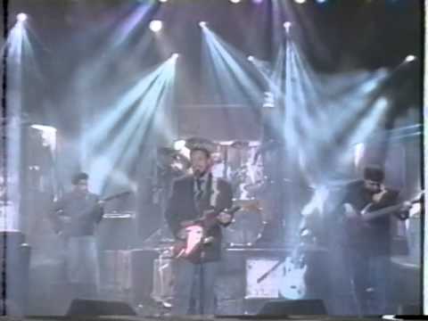 Chris Rea - Working On It (Live TV 6-7-1989)