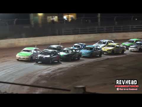 Junior Sedans Top Stars - Evens Prelim - Maryborough Speedway - 31/12/2021 - dirt track racing video image