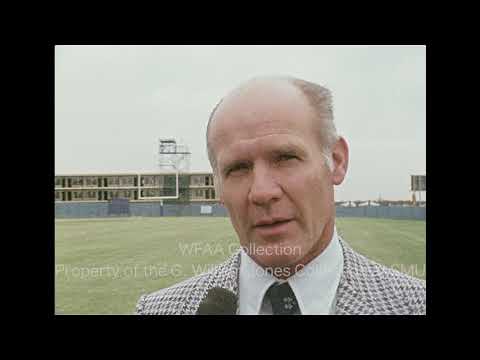 Tom Landry on the WFL video clip 