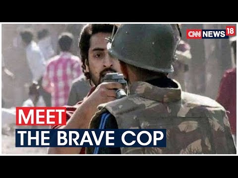 Video - Delhi Cop Deepak Dahiya Who CONFRONTED Gunman Shahrukh During Riots Speaks #India